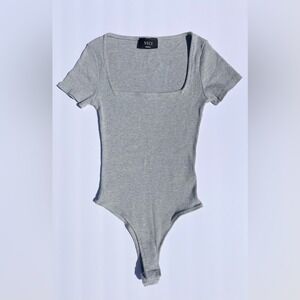 3‎ for 20 VICI Short Sleeve Square Neck Bodysuit in Gray  | Small